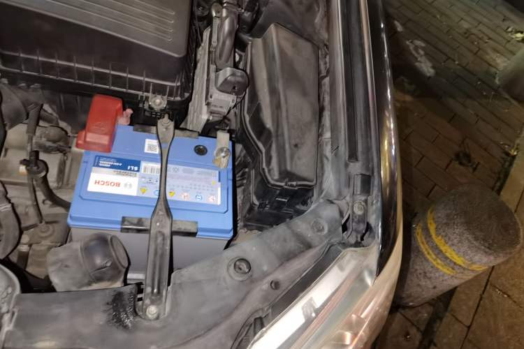 Used Toyota Camry 2012 Junrui 2.0S Radiant Edition Engine Bay Left