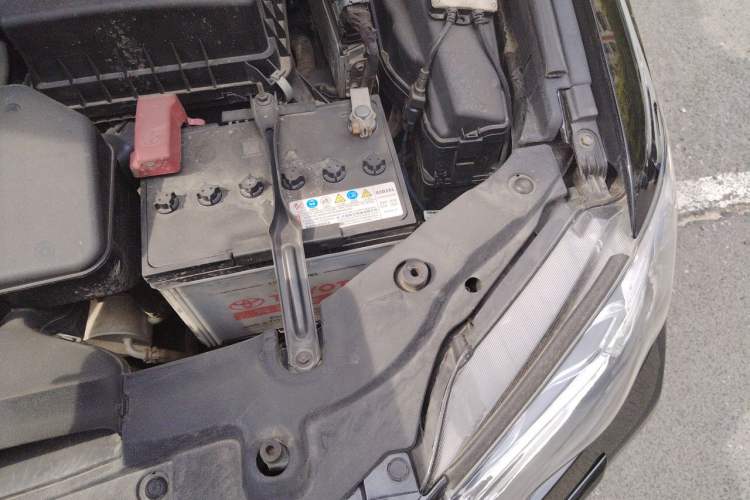 Used Toyota Camry 2012 2.5G Luxury Edition Engine Bay Left