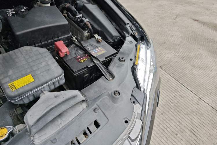 Used Toyota Camry 2012 2.5G Luxury Navigation Edition Engine Bay Left