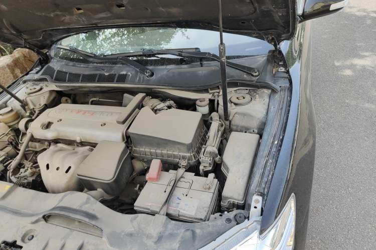 Used Toyota Camry 2012 200G Classic Luxury Edition Engine Bay Left