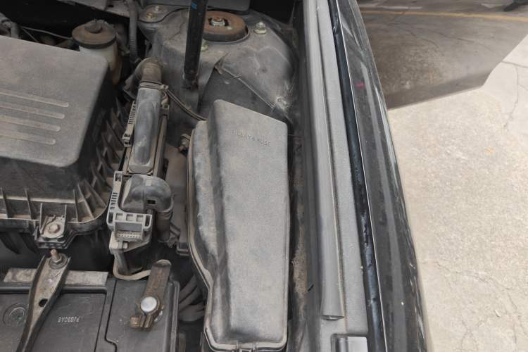 Used Toyota Camry 2012 Junrui 2.0S Radiant Edition Engine Bay Left