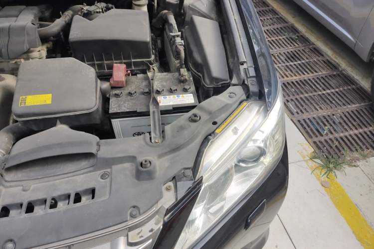 Used Toyota Camry 2012 2.5G Luxury Edition Engine Bay Left