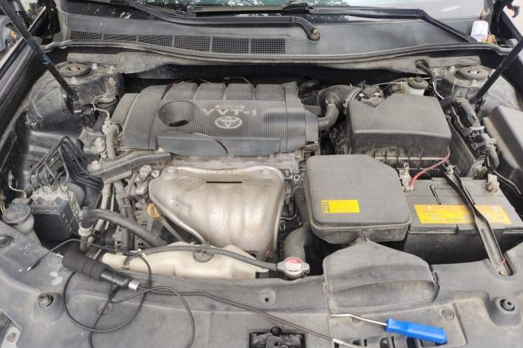 Used Toyota Camry 2012 2.5G Luxury Edition Engine Bay