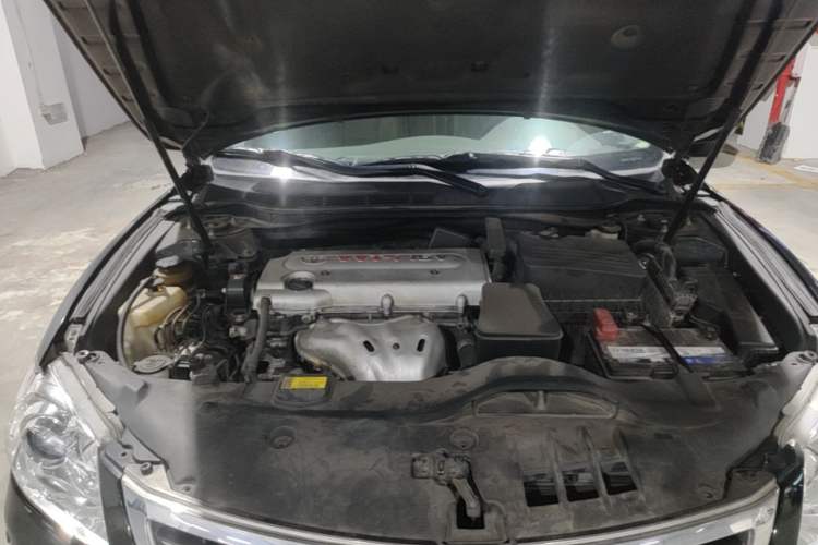 Used Toyota Camry 2012 200E Classic Elite Edition Engine Bay