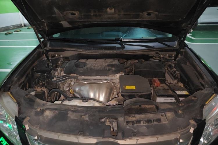 Used Toyota Camry 2012 2.5G Luxury Edition Engine Bay