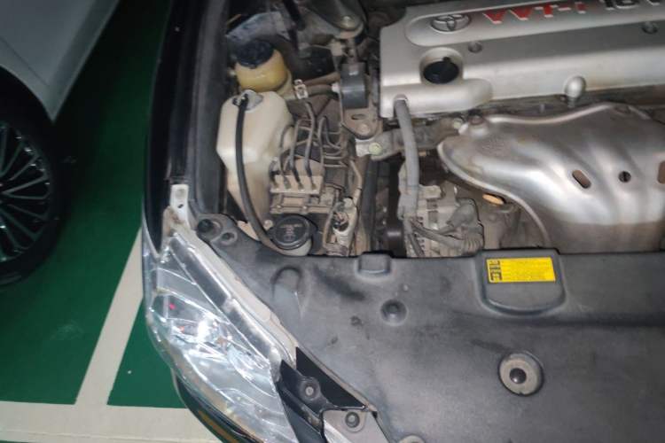 Used Toyota Camry 2012 200G Classic Luxury Edition Engine Bay Right