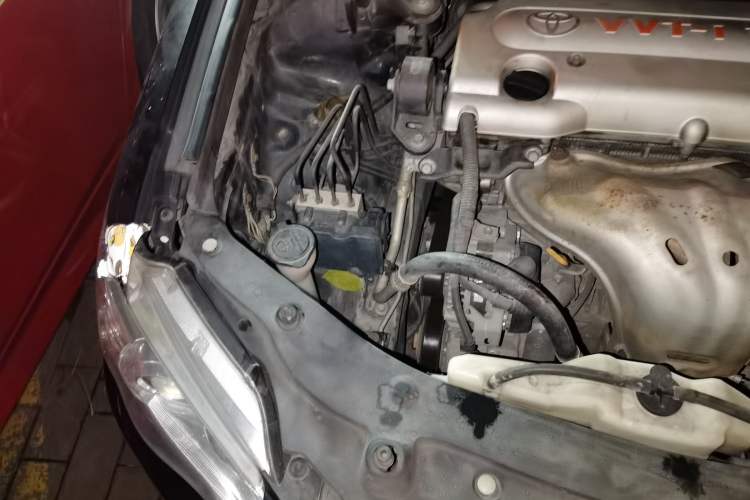 Used Toyota Camry 2012 Junrui 2.0S Radiant Edition Engine Bay Right