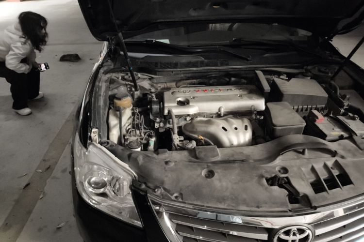 Used Toyota Camry 2012 200G Classic Luxury Edition Engine Bay Right