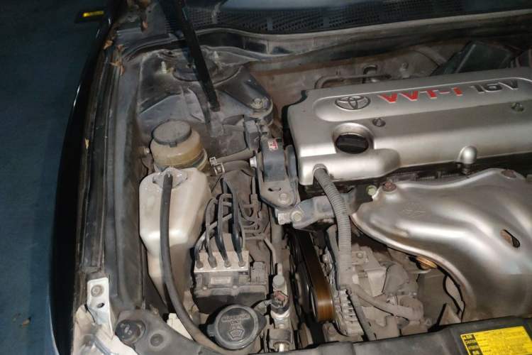 Used Toyota Camry 2012 200G Classic Luxury Edition Engine Bay Right