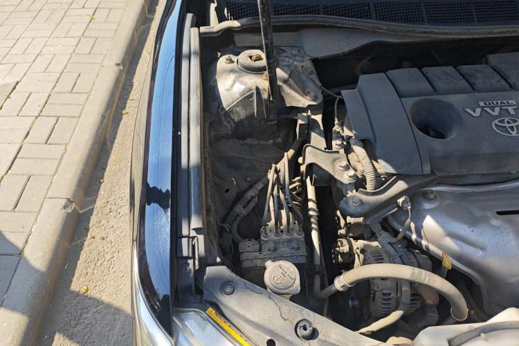 Used Toyota Camry 2012 2.5G Luxury Navigation Edition Engine Bay Right