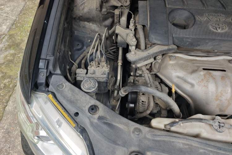 Used Toyota Camry 2012 2.5G Luxury Edition Engine Bay Right