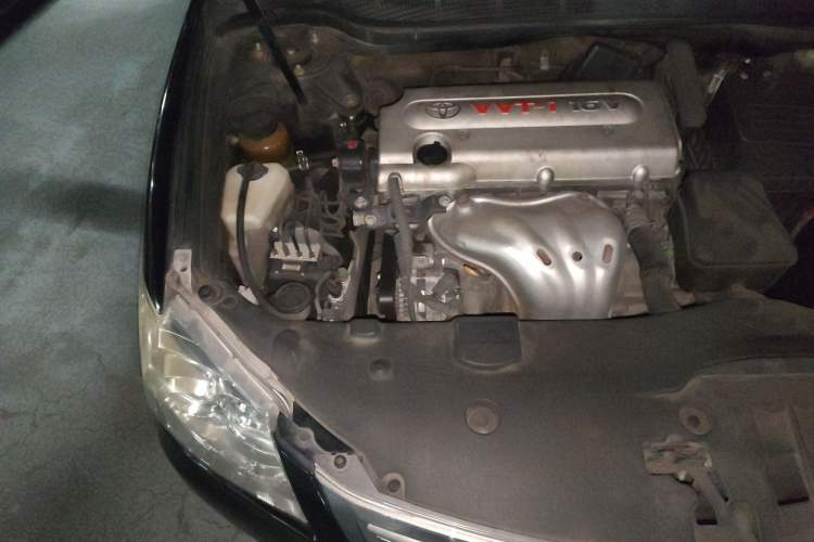 Used Toyota Camry 2012 200G Classic Luxury Edition Engine Bay Right