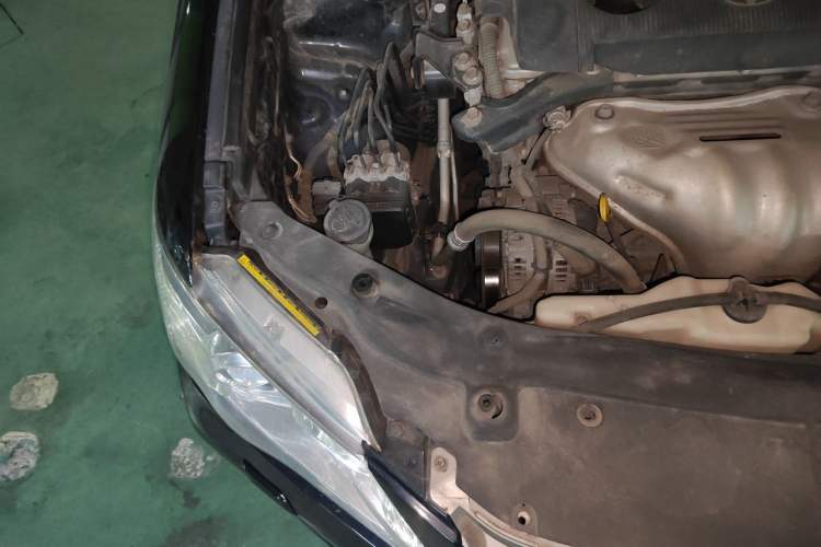Used Toyota Camry 2012 2.5G Luxury Edition Engine Bay Right