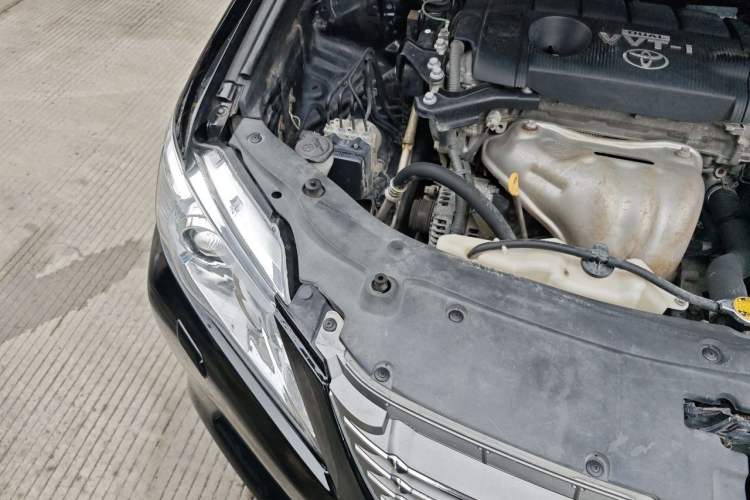 Used Toyota Camry 2012 2.5G Luxury Navigation Edition Engine Bay Right