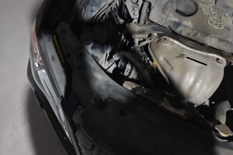 Used Toyota Camry 2012 2.5G Luxury Edition Engine Bay Right
