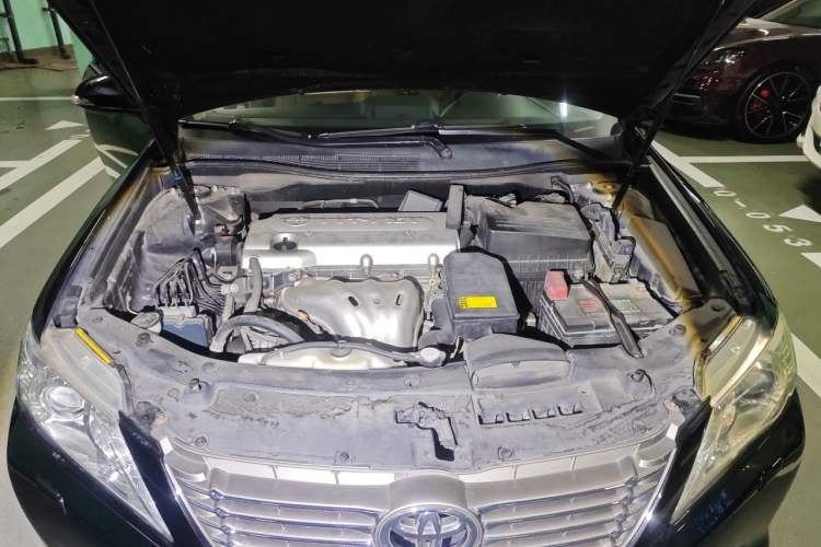 Used Toyota Camry 2012 2.0G Luxury Edition Engine Bay