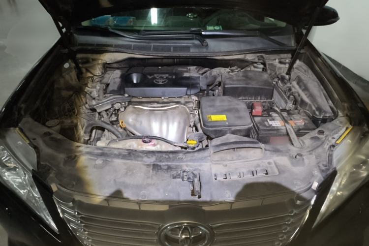 Used Toyota Camry 2012 2.5G Luxury Edition Engine Bay