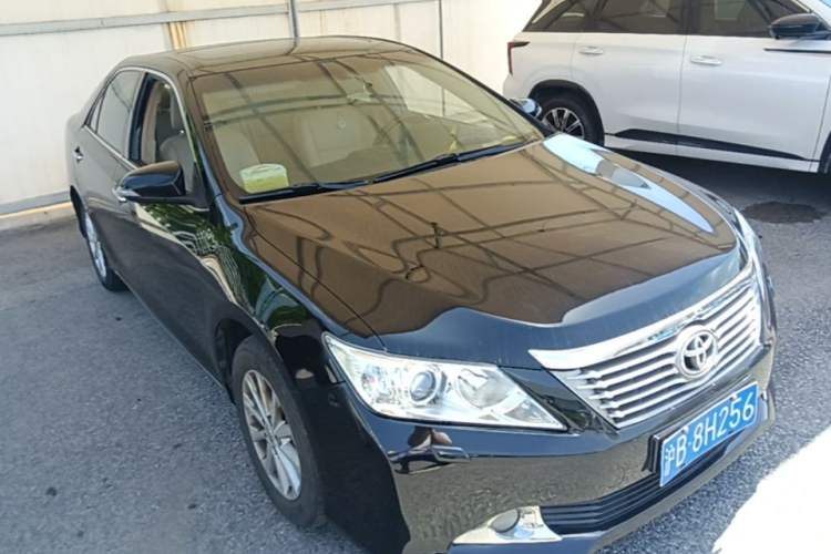 Used Toyota Camry 2012 2.5G Luxury Edition Front Right 45 Deg