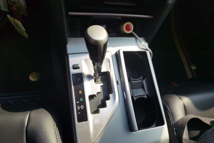 Used Toyota Camry 2012 Junrui 2.0S Radiant Edition Gear Lever
