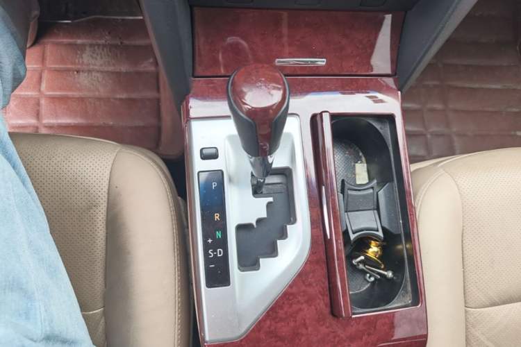 Used Toyota Camry 2012 2.0G Luxury Edition Gear Lever