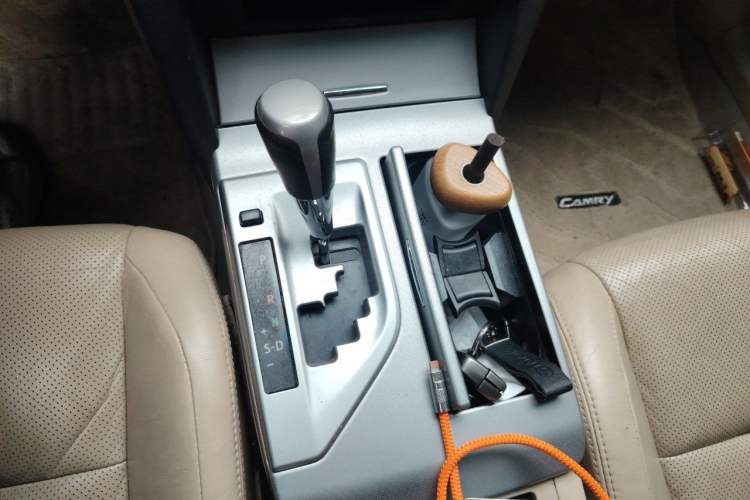 Used Toyota Camry 2012 Junrui 2.5S Activa Edition Gear Lever