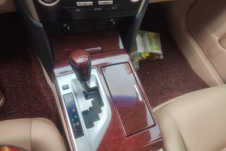 Used Toyota Camry 2012 2.5G Luxury Navigation Edition Gear Lever