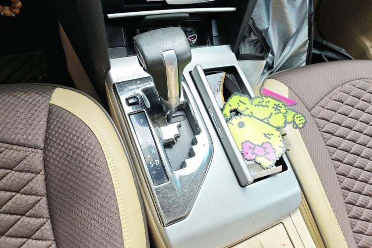 Used Toyota Camry 2012 Junrui 2.0S Radiant Edition Gear Lever