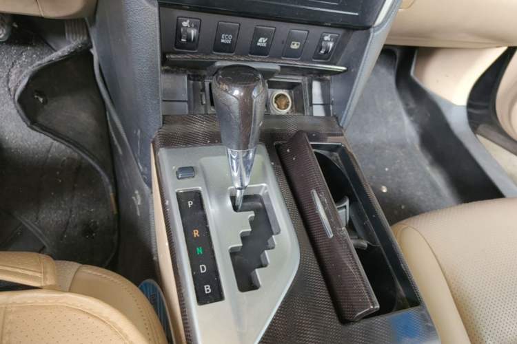 Used Toyota Camry 2012 Zunrui 2.5 HV Ultimate Edition Gear Lever