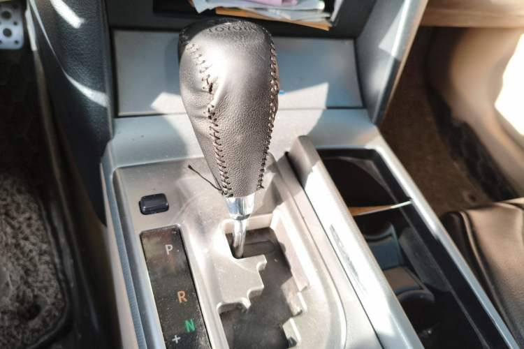 Used Toyota Camry 2012 Junrui 2.5S Activa Navigation Edition Gear Lever