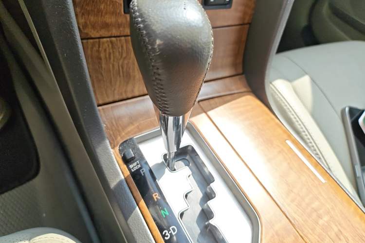 Used Toyota Camry 2012 200G Classic Luxury Edition Gear Lever