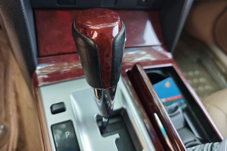 Used Toyota Camry 2012 2.5G Luxury Edition Gear Lever
