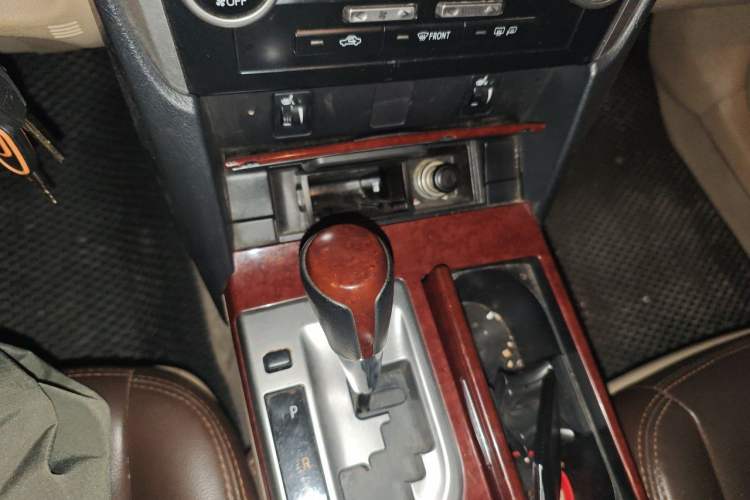 Used Toyota Camry 2012 2.0G Luxury Edition Gear Lever