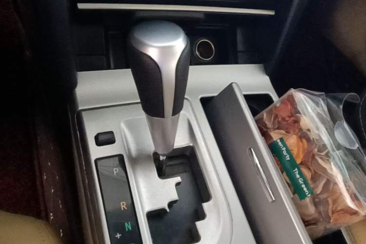Used Toyota Camry 2012 Junrui 2.0S Radiant Edition Gear Lever