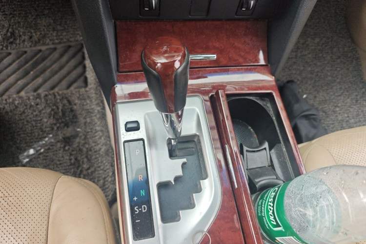Used Toyota Camry 2012 2.5G Luxury Navigation Edition Gear Lever