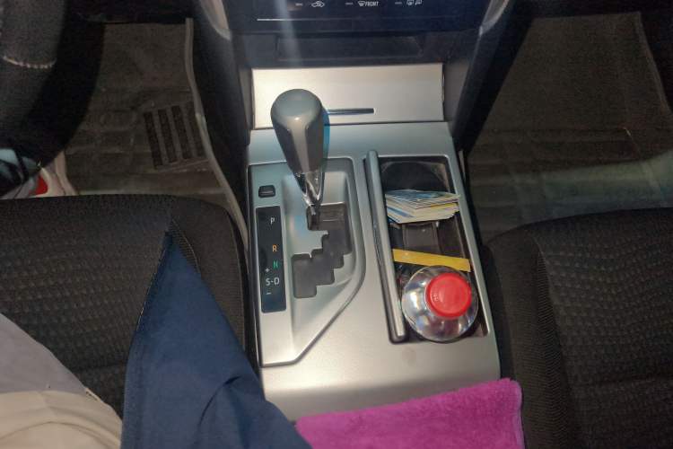 Used Toyota Camry 2012 Junrui 2.0S Radiant Edition Gear Lever