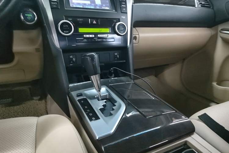 Used Toyota Camry 2012 Luxurious Edition 2.5HG Zunrui Gear Lever