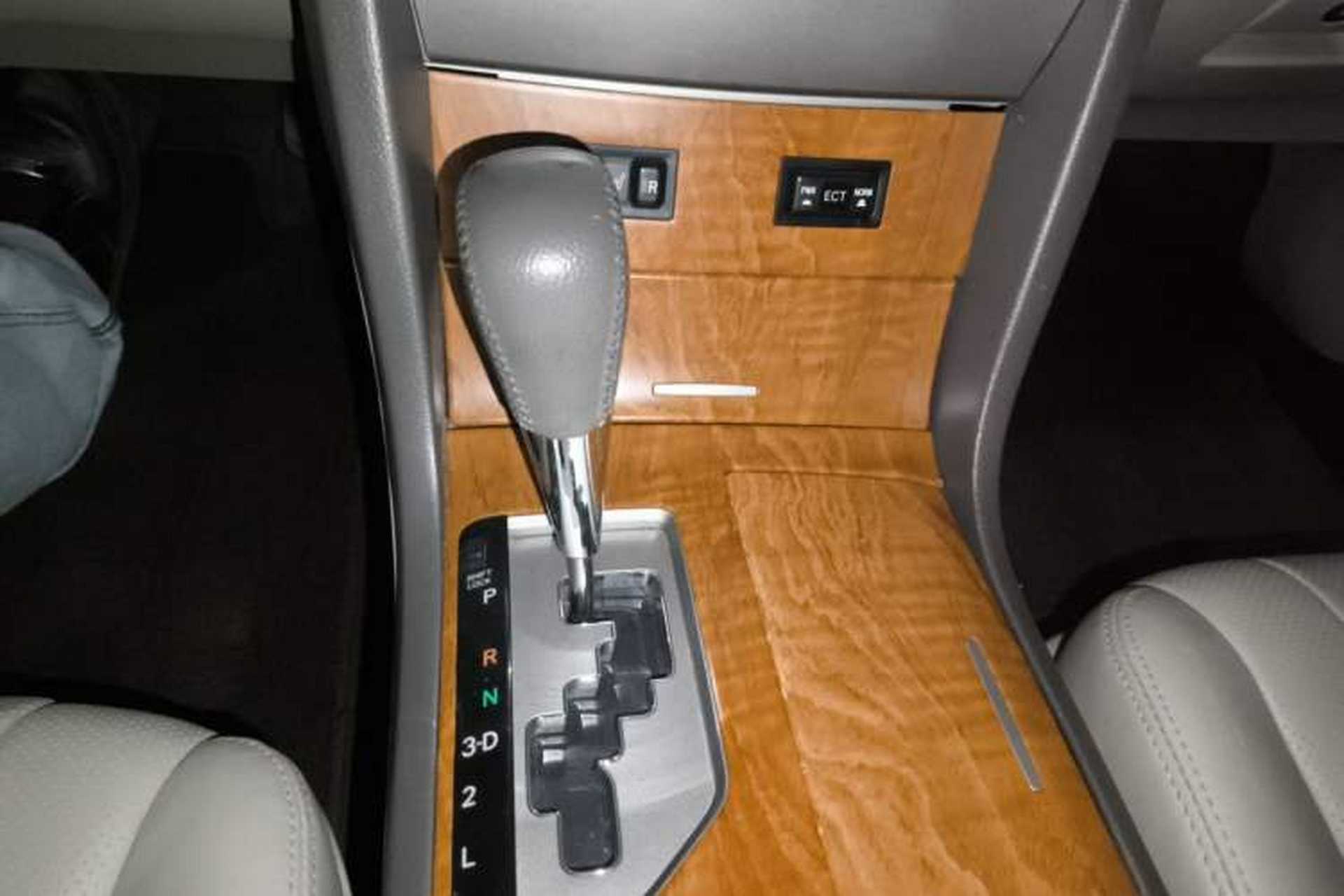 Used Toyota Camry 2012 200G Classic Luxury Edition Gear Lever