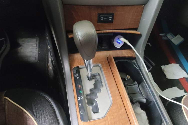 Used Toyota Camry 2012 200E Classic Elite Edition Gear Lever