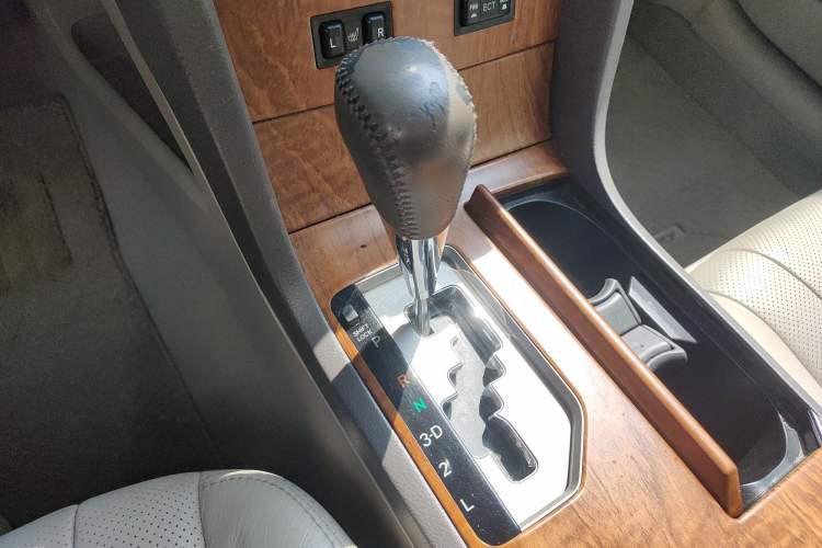 Used Toyota Camry 2012 200G Classic Luxury Edition Gear Lever