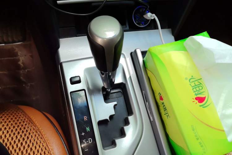 Used Toyota Camry 2012 Junrui 2.0S Radiant Edition Gear Lever