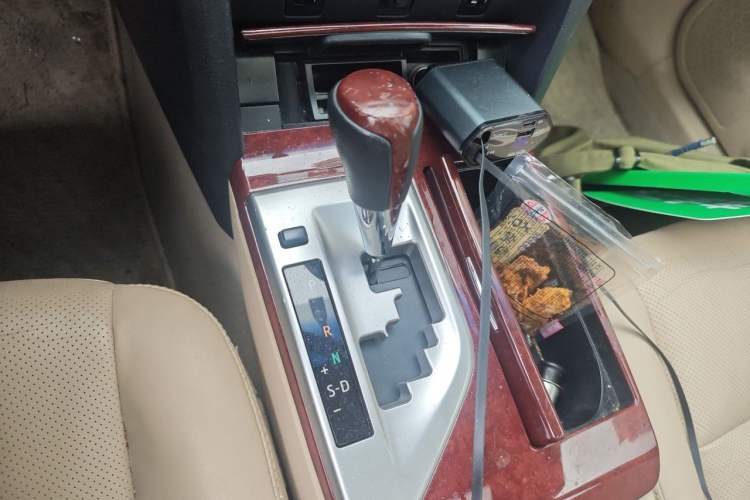 Used Toyota Camry 2012 2.5G Luxury Edition Gear Lever