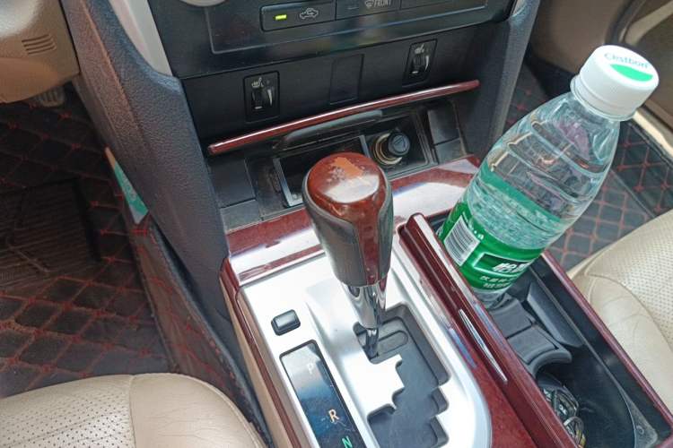 Used Toyota Camry 2012 2.5G Luxury Edition Gear Lever