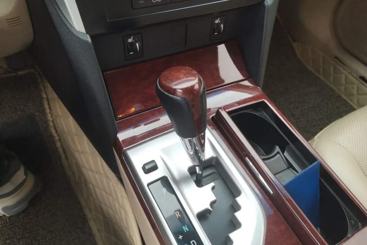 Used Toyota Camry 2012 2.0G Luxury Edition Gear Lever