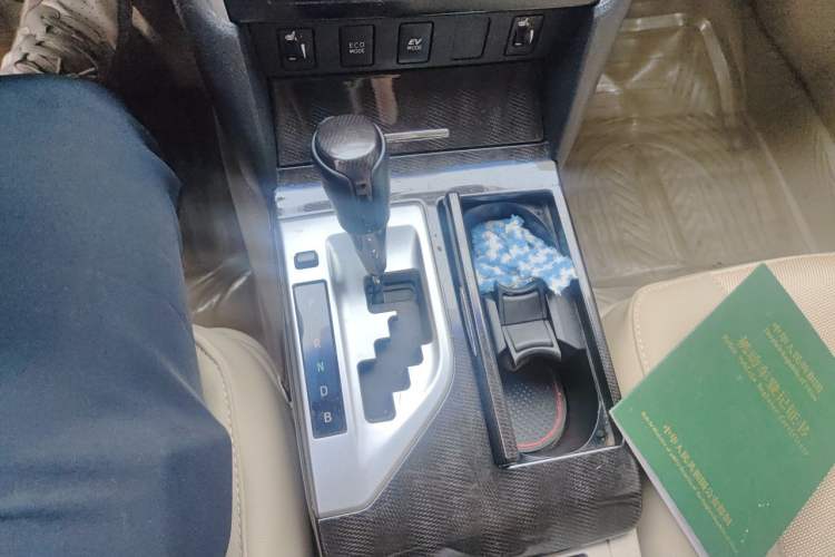 Used Toyota Camry 2012 Luxurious Edition 2.5HG Zunrui Gear Lever