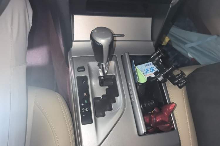 Used Toyota Camry 2012 Junrui 2.0S Radiant Edition Gear Lever