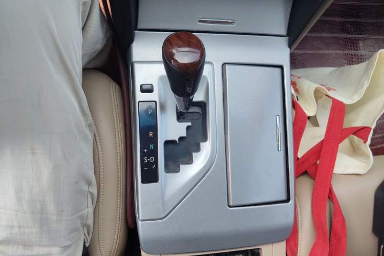 Used Toyota Camry 2012 Junrui 2.0S Radiant Edition Gear Lever