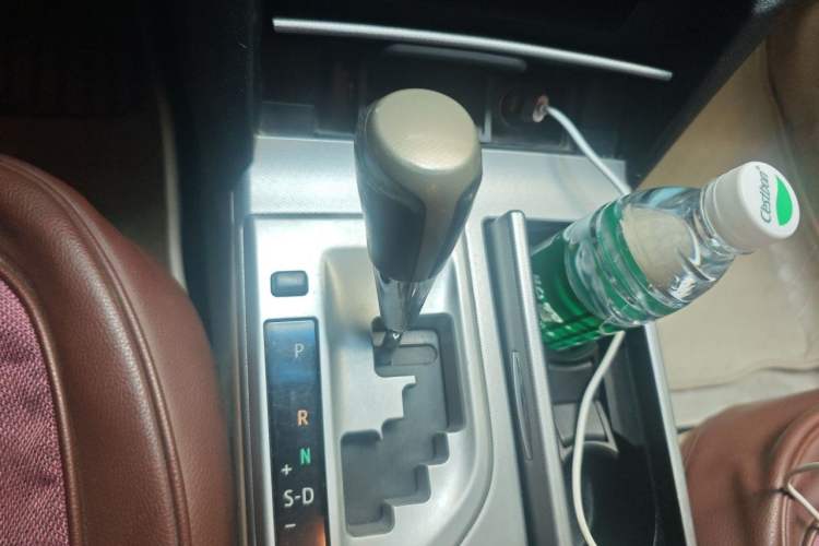 Used Toyota Camry 2012 Junrui 2.0S Radiant Edition Gear Lever