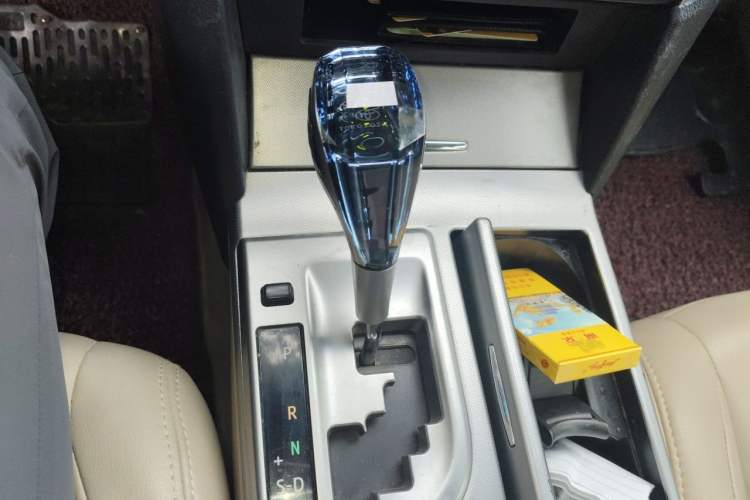Used Toyota Camry 2012 Junrui 2.0S Radiant Edition Gear Lever