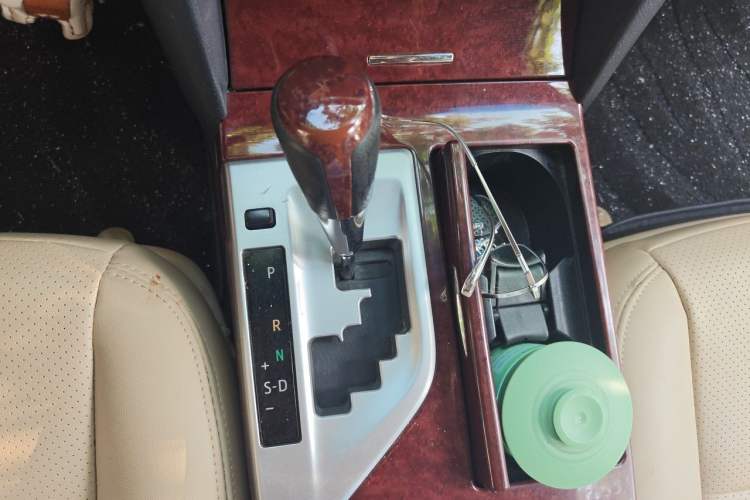 Used Toyota Camry 2012 2.0G Luxury Edition Gear Lever