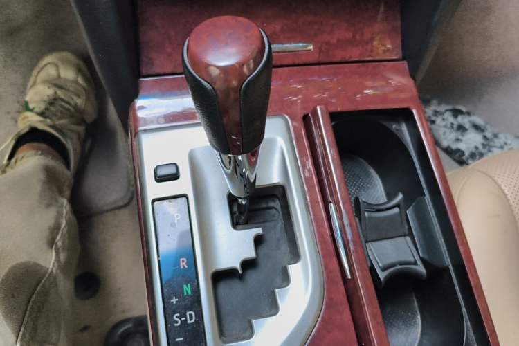 Used Toyota Camry 2012 2.0G Luxury Edition Gear Lever